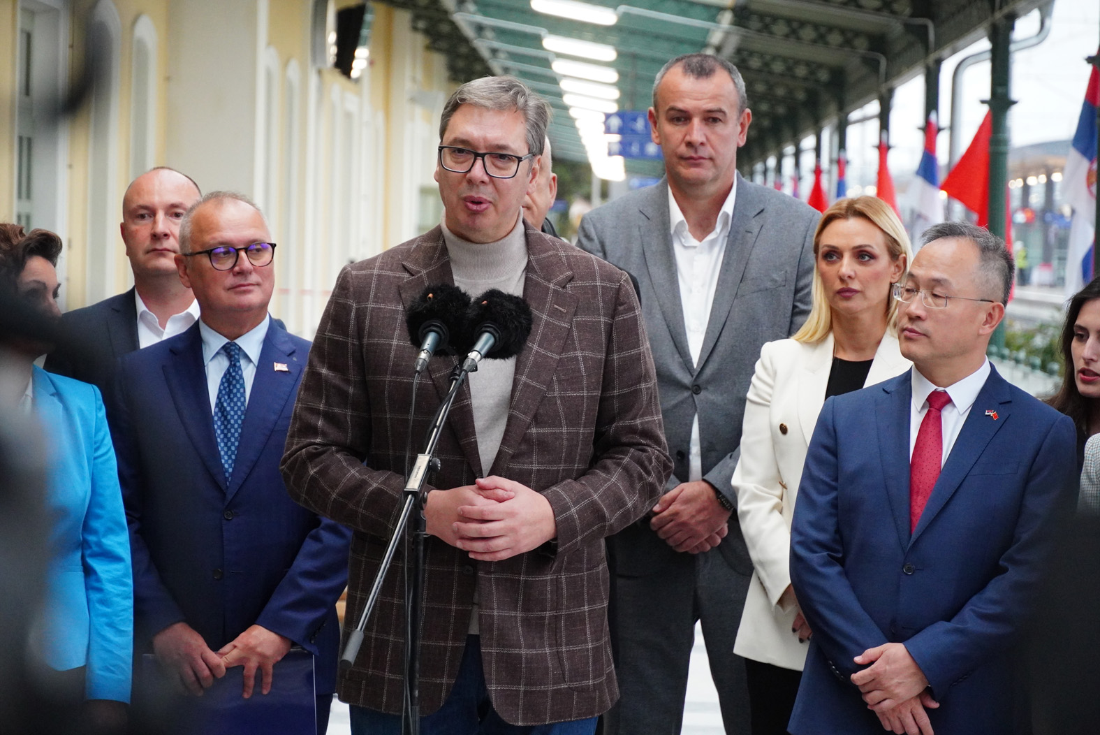 Sagovornici Danasa o tvrdnji Vladimira Obradovića u Utisku nedelje: Moguće je da je dato obećanje kineskom ambasadoru 2 Sagovornici Danasa o tvrdnji Vladimira Obradovića u Utisku nedelje: Moguće je da je dato obećanje kineskom ambasadoru 3