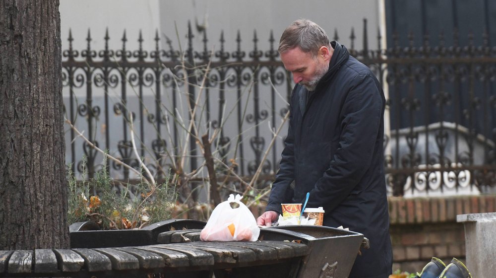 Roditelji tvrde da se direktor Jovine gimnazije u Novom Sadu ne pojavljuje u školi 1