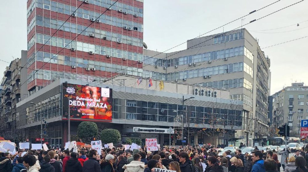 "BG invazija" održana u Domu omladine: Nagrađeni najbolji srednjoškolski rok bendovi 1