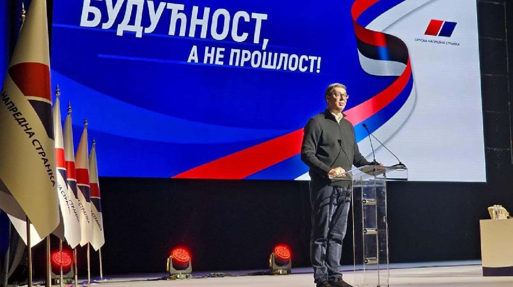 Skup "Budućnost, a ne prošlost" u SNS organizaciji - Vučićev iznuđeni potez sa mladima 1