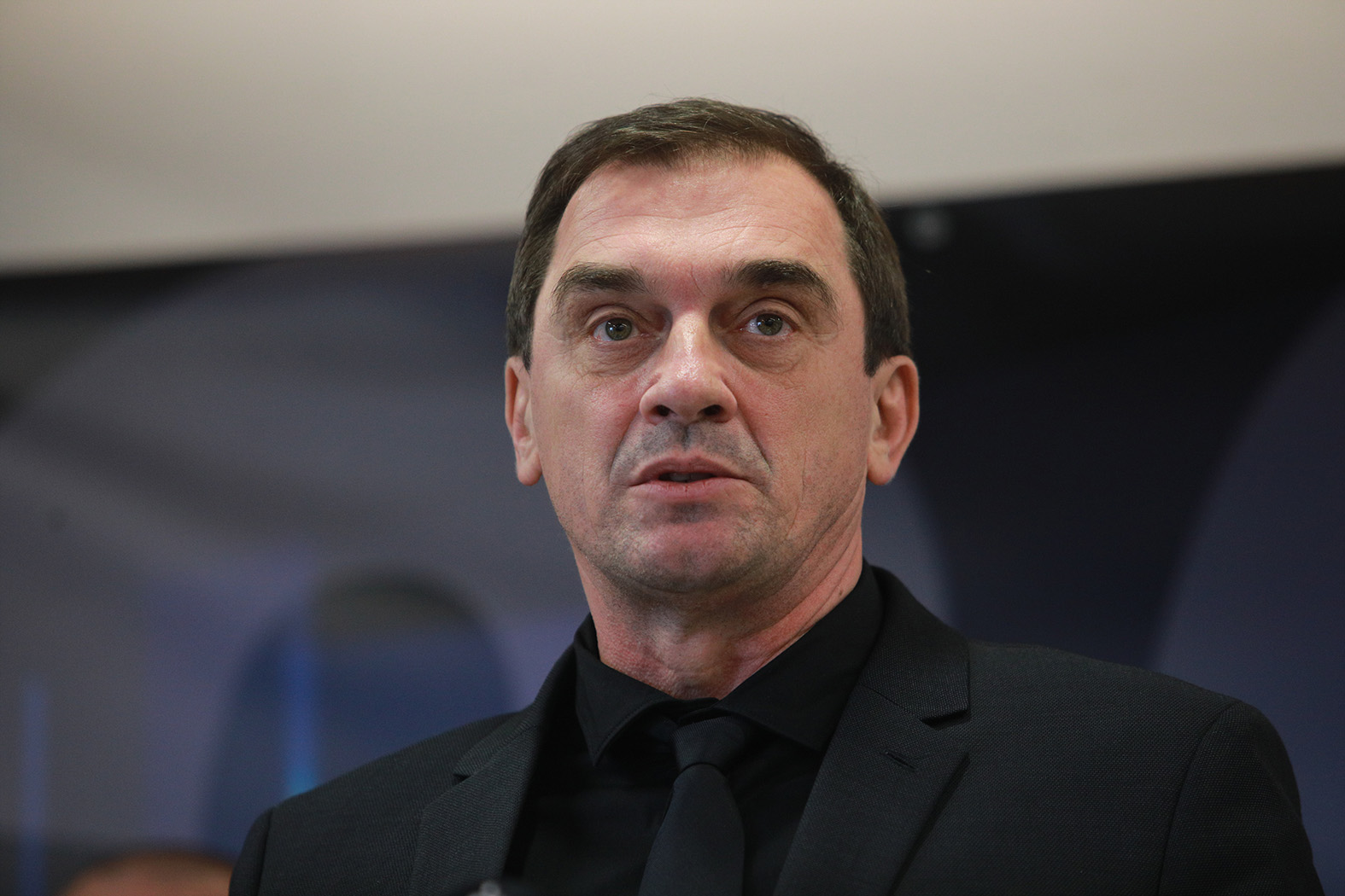 Ko ima veće šanse da preuzme Jedinstvenu Srbiju Dragana Markovića Palme, Vučić ili Dačić? 3 Ko ima veće šanse da preuzme Jedinstvenu Srbiju Dragana Markovića Palme, Vučić ili Dačić? 3