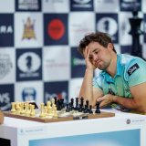 Svetska šahovska federacija ustuknula: Karlsen može na SP i u farmerkama, ali uz jedan uslov 7