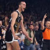 Evroliga kaznila KK Partizan zbog nedoličnog ponašanja navijača protiv Panatinaikosa 6