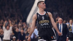 (VIDEO) Kapiten Partizana Vanja Marinković se obratio navijačima nakon nereda: Znate na čijoj smo strani 18