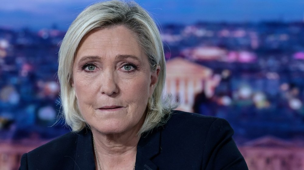 Francuska u krizi, Marin Le Pen u dilemi: Da li da pokvari stvari ili da se ponaša lepo? 1