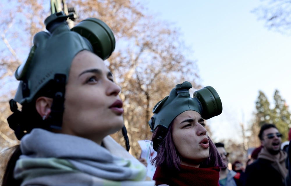 "Vazduh nam je otrov, vlast nam je gluva": U Skoplju održan protestni marš zbog zagađenja, drugi ovog meseca (FOTO) 2 "Vazduh nam je otrov, vlast nam je gluva": U Skoplju održan protestni marš zbog zagađenja, drugi ovog meseca (FOTO) 2