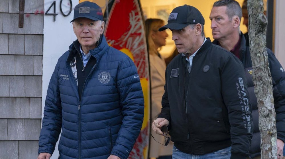 "Bajden pomilovao sina, Tramp će abolirati svoje zločinačke saradnike": Zašto Amerika trpi zloupotrebu Ustava? 1