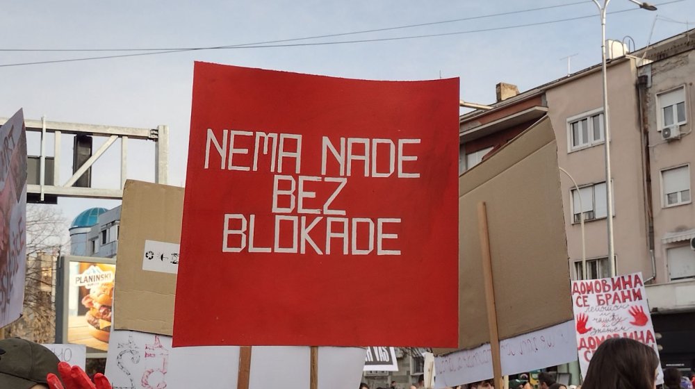 Akcija "Zastani Srbijo": Blokadama saobraćaja širom Srbije odata počast stradalima u Novom Sadu 1