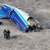 Srušio se putnički avion u Kazahstanu, od 67 ljudi, najmanje 30 preživelo 14