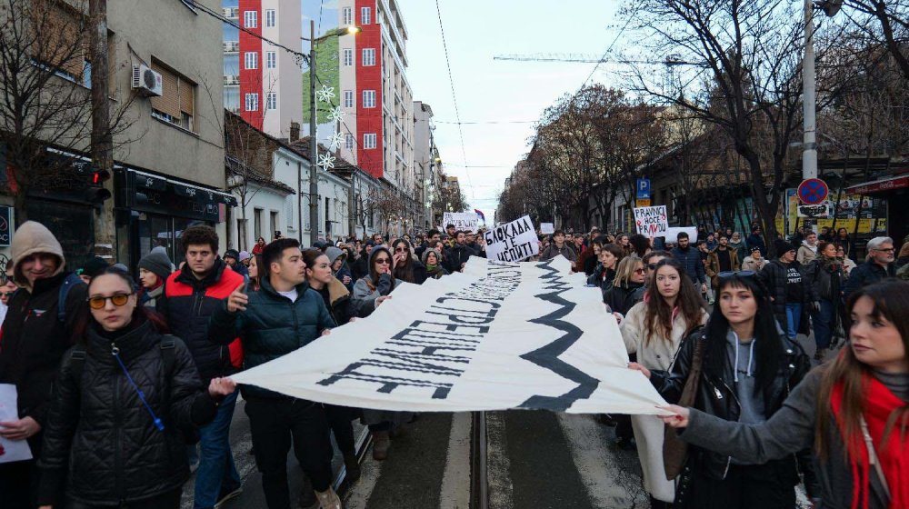 "Trg Slavija je prepun ljudi": Kako su ruski mediji izvestili o studentskim protestima u Beogradu? 1