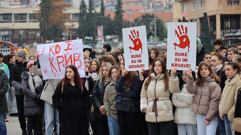 Užički prosvetari pozvali na protest na Trgu Svetog Save danas u 11:30 1