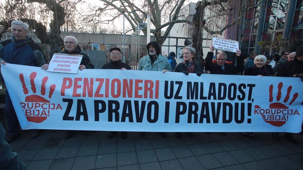 Penzioneri najavili protest sutra u Čačku, podržavaju studente i maturante 1
