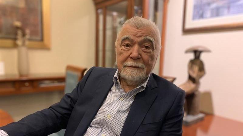 Hrvatsko proleće: Buđenje nacije koje je uzdrmalo Jugoslaviju 8 Stipe Mesić bio je poslednji predsednik Predsedništva SFRJ