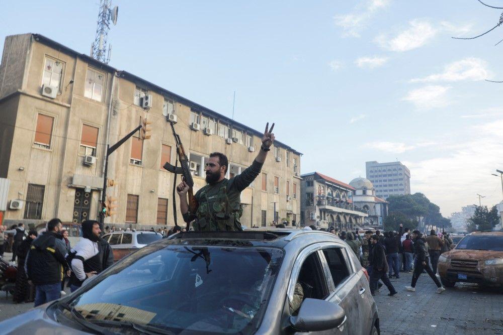 Pad režima Bašara al-Asada u Siriji posle skoro 25 godina 6 sirijski pobunjenici