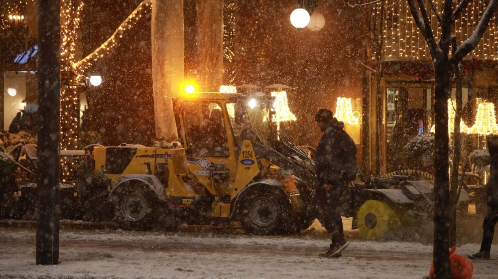 Mehanizacija i so spremni: Beograd-put u trećem stepenu pripravnosti zbog snega 1