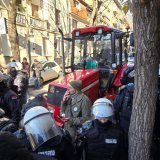 "Uhapsite traktor!": Dojče vele o protestu u Beogradu 9