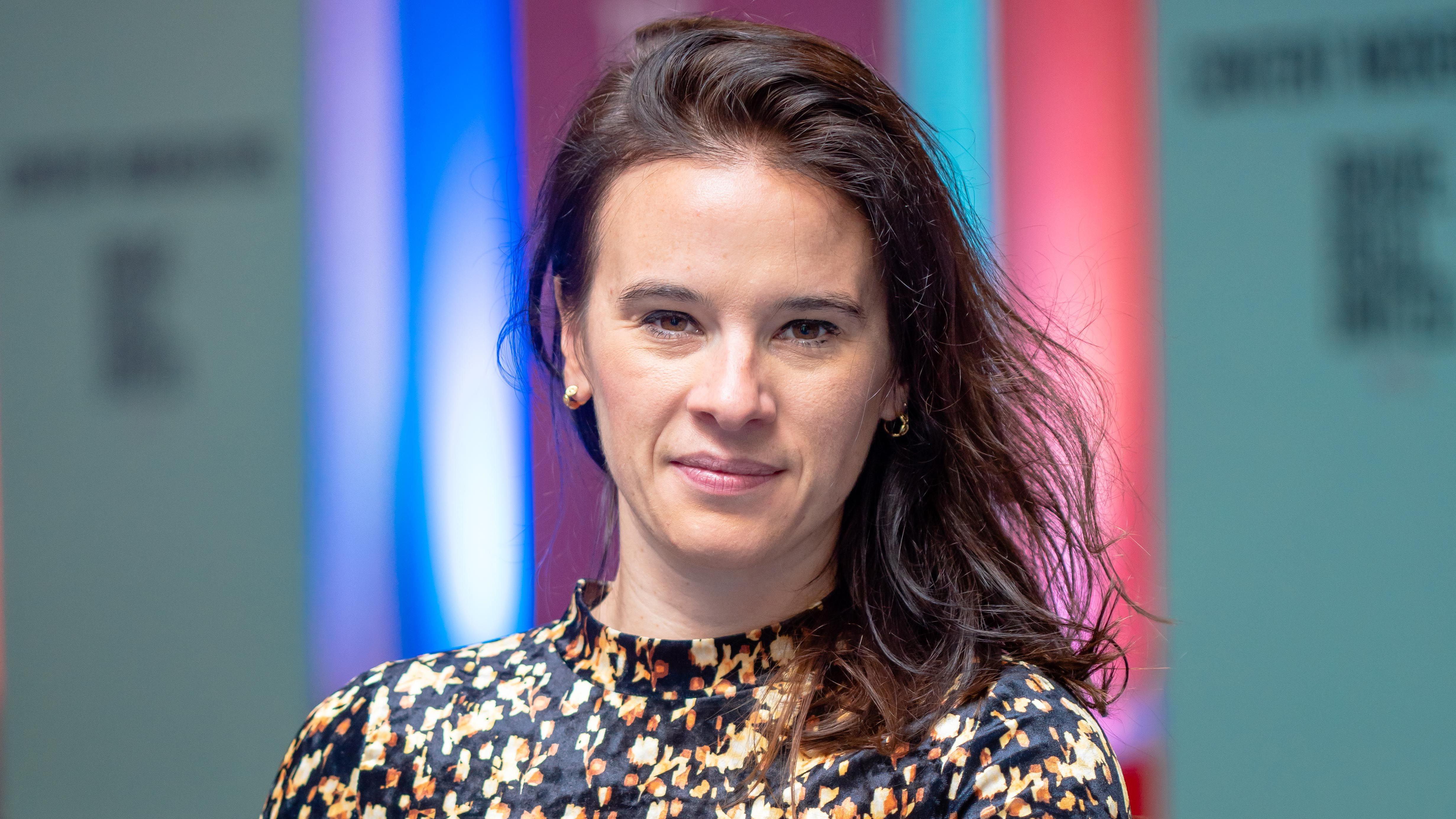 „Bio sam moderator stotina užasnih i potresnih video snimaka" 3 Marta Dark gleda u kameru