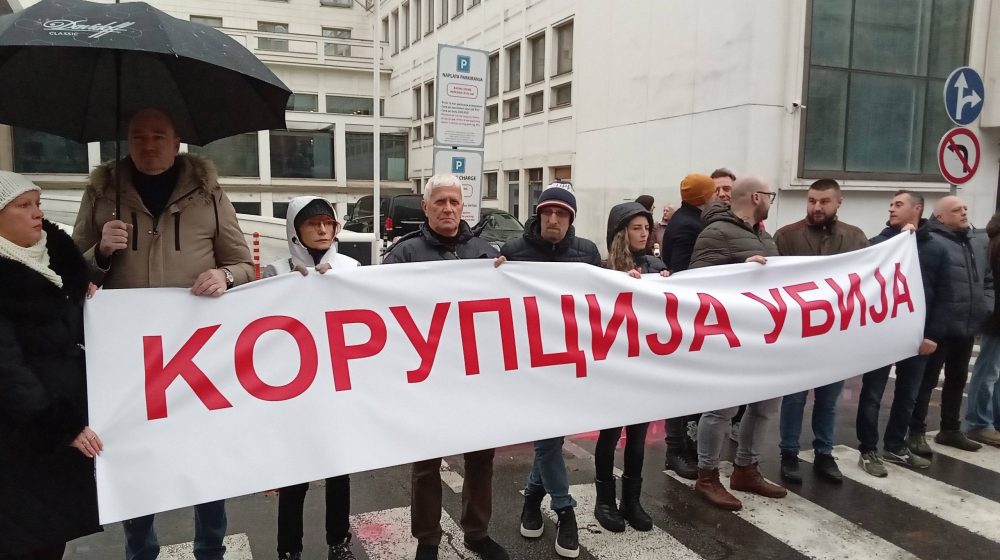 Mi smo deo gramzivog sveta 1