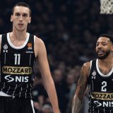 Partizan izgubio u Istanbulu i pored solidne partije, Efes naneo drugi vezani poraz crno-belima 1
