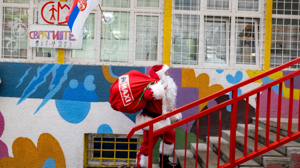 Zajedno činimo praznike savršenim – MAXI sa svojim kupcima ulepšao praznike najmlađima 1