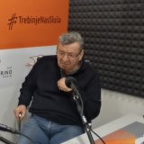 "Hirurg dobrovoljac": Ko je doktor koji je operisao Dodika? 6