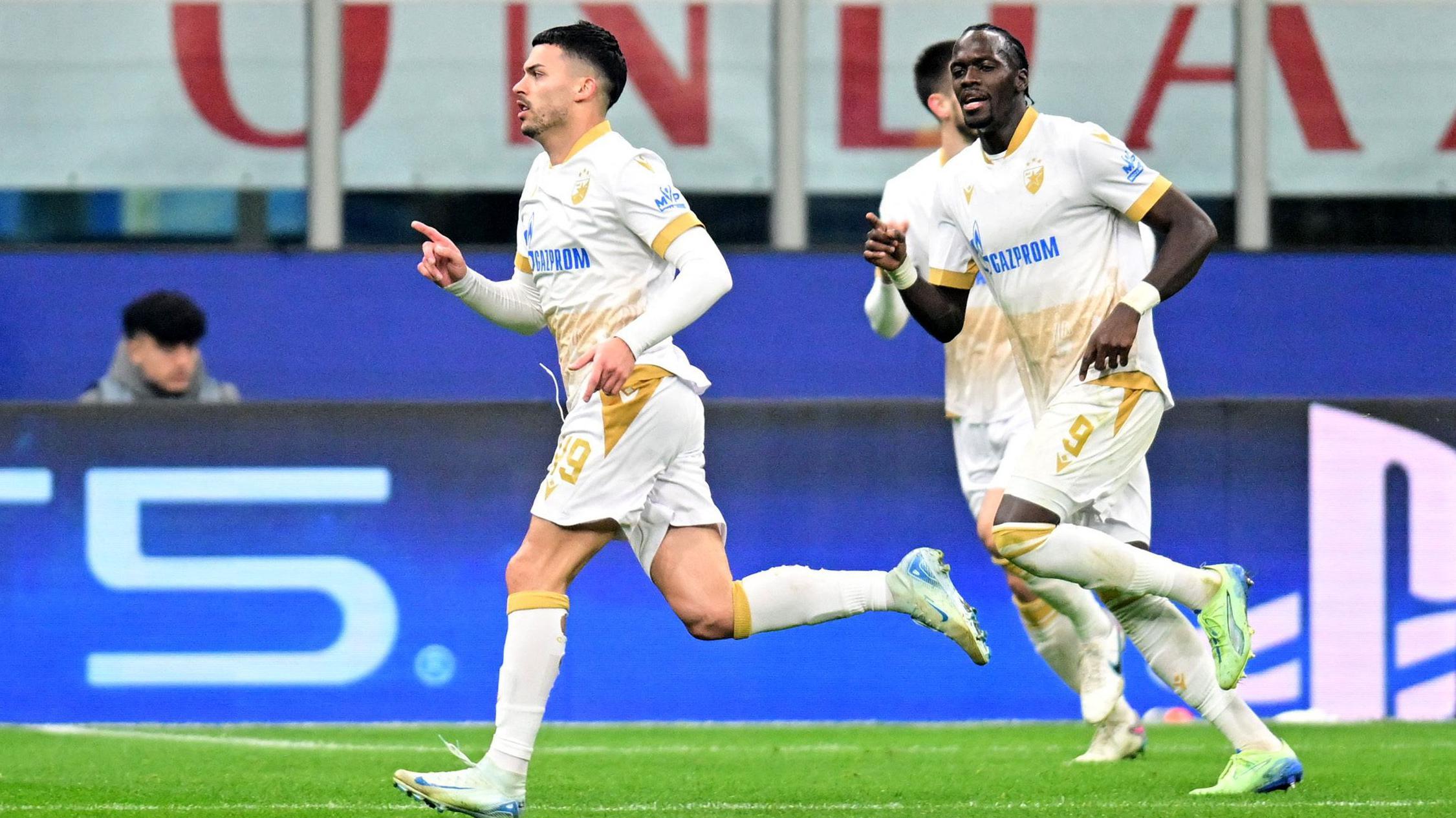 Zvezda ispustila vredan bod: Milan pred kraj došao do 2:1 2 Nemanja Radonjić