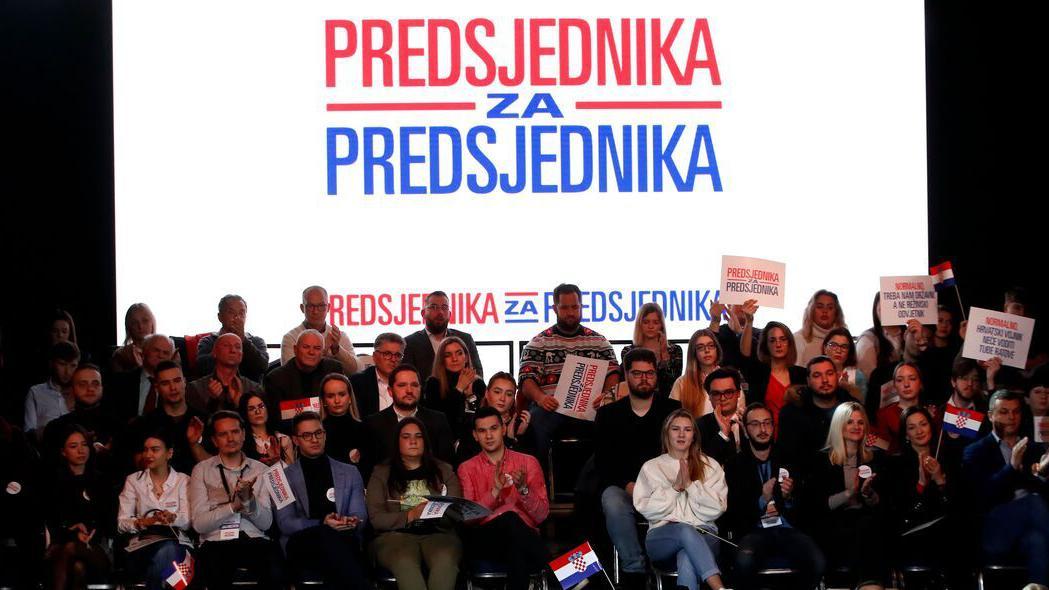 Političko nasleđe dosadašnjih hrvatskih predsednika 7 Predsjednik za predsjednika, slogan na ekranu koji koristi Zoran Milanović u kampanji za drugi mandat