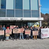 Filozofski fakultet u Rijeci uz studente i profesore u Srbiji: Odali počast žrtvama u Novom Sadu 2