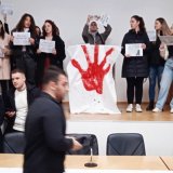 Nismo bili upoznati sa Vladinim predlogom o osnivanju Fakulteta srpskih studija i tražimo da on bude na drugoj adresi: Filozofski fakultet u Nišu 4