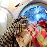 Dugme na veš mašini koje ubrzava sušenje, a mnogi i ne znaju da postoji 4