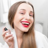 Za ovaj ženski parfem kažu da je najbolji 1