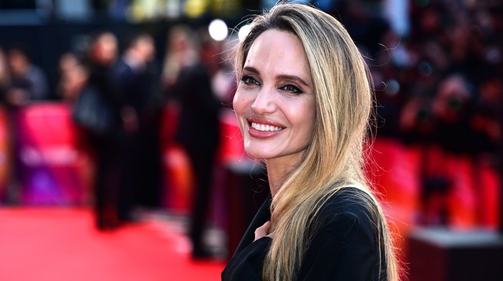 Anđelina Džoli o tome da li želi da se snimi film o njoj 1