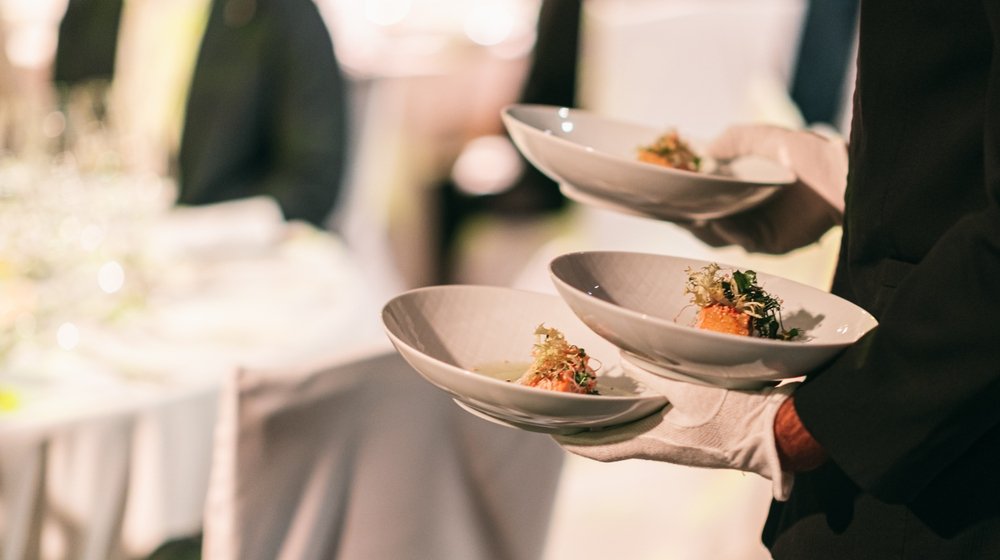 Najviše poskupele salate: Koliki je rast cena ugostiteljskih usluga u februaru? 1