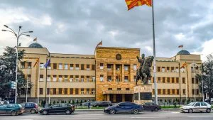 Amerikanac uhapšen u Skoplju zbog napada na policajca i posedovanja oružja 23