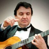 Spoj tradicije i umetničke inovacije: Poznati gitarista Uroš Dojčinović obeleževa pola veka karijere koncertom u NP u Beogradu 2