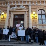 Održan i treći štrajk zaposlenih u novosadskoj Jovinoj gimnaziji 15