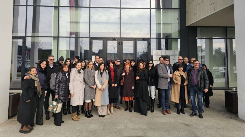 Sudije kragujevačkih sudova odali poštu nastradalima u Novom Sadu 1