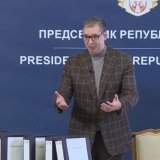 Slobodna Bosna: Srbija klizi u potpuni haos, Vučić optužuje opoziciju da sa Zapadom ruši državu 10