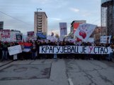 protest kragujevac "(U)stanimo sad svi za Novi Sad": Završen najmasovniji protest "Zastani Srbijo" u Kragujevcu 5