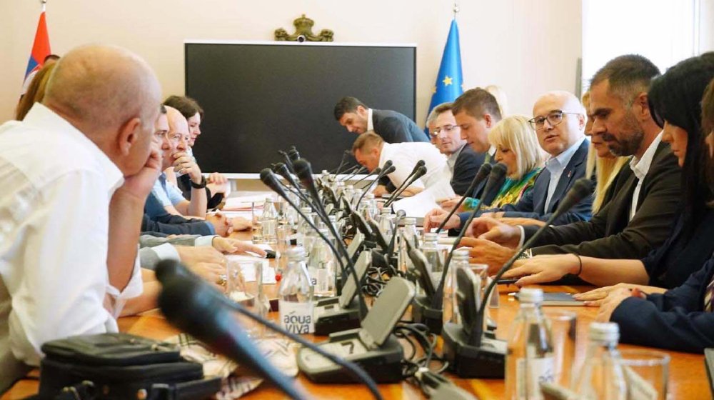 Ministarstvo prosvete obavestilo škole kolike će biti plate zaposlenih 1