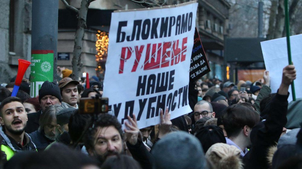 CRTA: Čak 10 odsto simpatizera vlasti za proteste i blokade 1