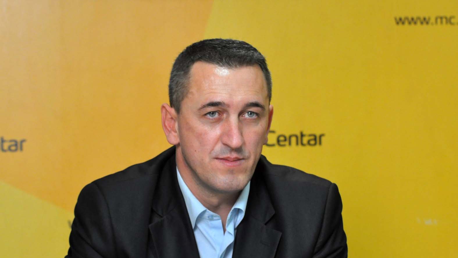 "Dečije boginje": Ništa od zajedničkog nastupa Srba na severu Kosova u borbi protiv Srpske liste i Kurtija 5 "Dečije boginje": Ništa od zajedničkog nastupa Srba na severu Kosova u borbi protiv Srpske liste i Kurtija 4