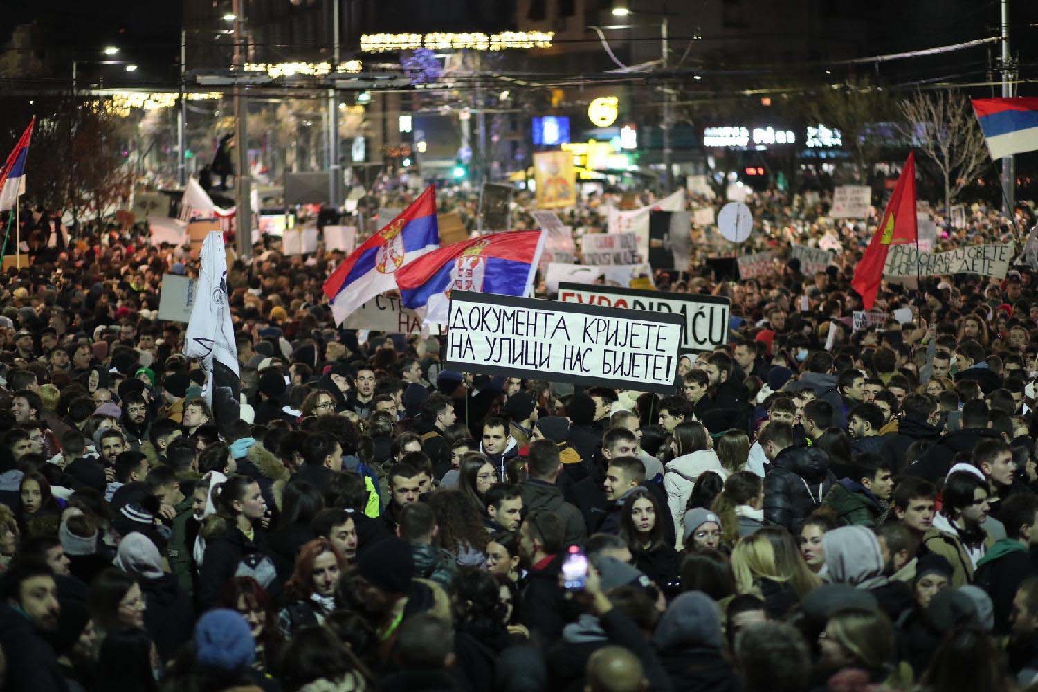 Nikad lepši doček u društvu ljudi sa kičmom: Dnevnik Srđana Milivojevića 2 Nikad lepši doček u društvu ljudi sa kičmom: Dnevnik Srđana Milivojevića 1