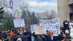 Završen veliki protest studenata "Nećete nas gaziti!" ispred Tužilaštva u Beogradu zbog povređivanja studentkinje na blokadi (VIDEO/FOTO) 19