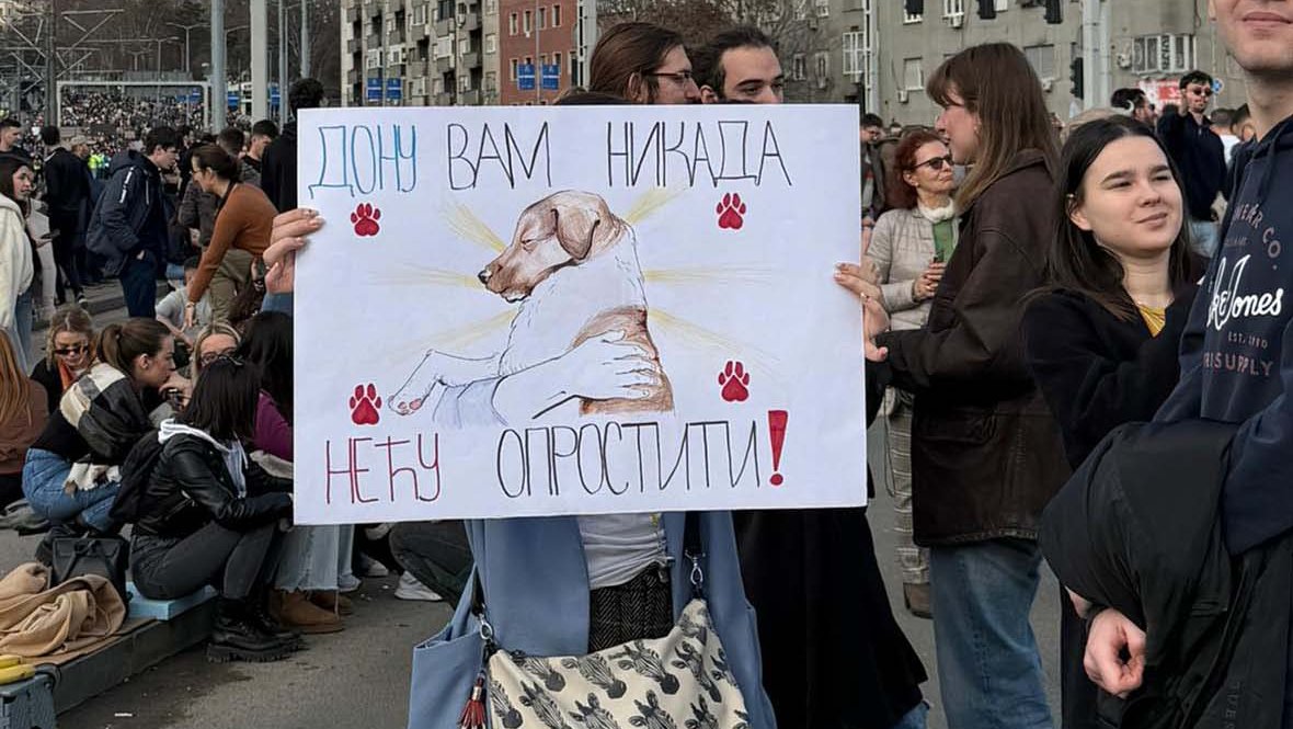 Završena blokada Autokomande: Studenti očistili ulice, saobraćaj pušten (FOTO, VIDEO) 19