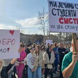 Studenti u blokadi Medicinskog fakulteta u Novom Sadu podržali profesore u štrajku 8