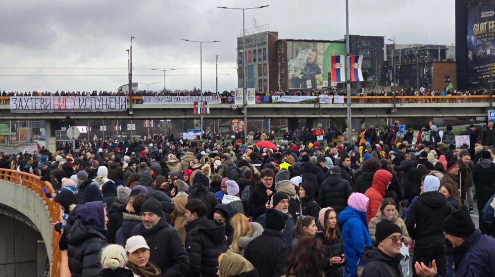 Država drastične sprdnje 1