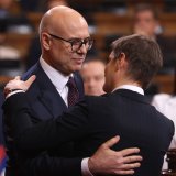 Vlast je u stanju raspadajuće nadstrešnice 10