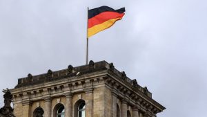 Dojče vele: Vlada nema podršku, ministar odbrane najpopularniji političar 2 Dojče vele: Vlada nema podršku, ministar odbrane najpopularniji političar 2