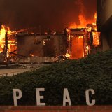 Požari u Los Anđelesu: Plamen nadomak centra Holivuda 9